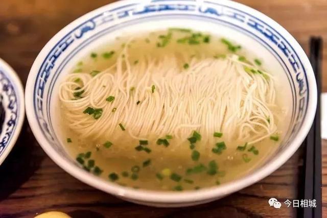 独家调味吊汤，相城一碗白焖肉面杀入